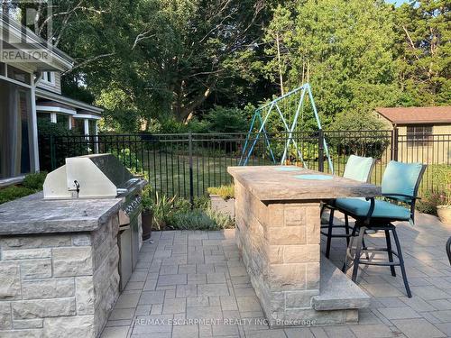 Summer Built-in BBQ - 300 Shoreview Road, Burlington, ON - Outdoor