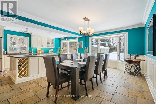 Open Concept Dining Room/Kitchen - 300 Shoreview Road, Burlington, ON - Indoor Photo Showing Dining Room