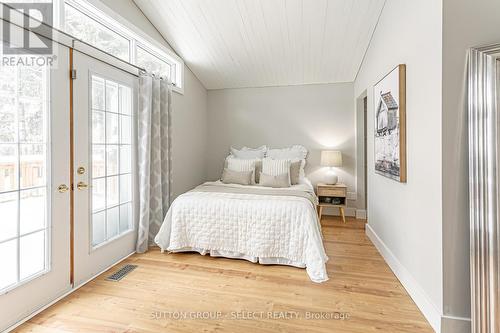 1286 Springbank Avenue, London, ON - Indoor Photo Showing Bedroom