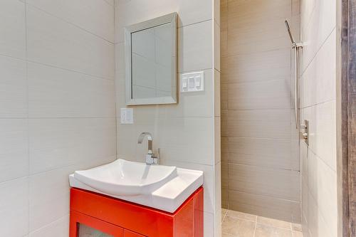 Bathroom - 35 Rue Academy, Sutton, QC - Indoor Photo Showing Bathroom