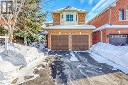 3940 HAZELRIDGE ROAD  Mississauga, ON L5N 6Z4