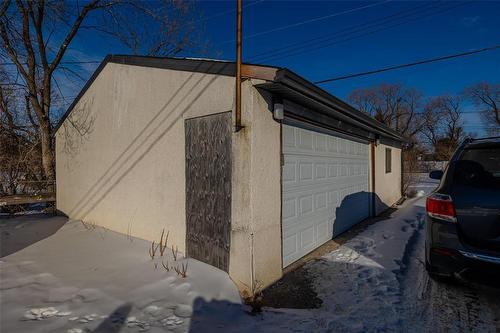 986 Archibald Street, Winnipeg, MB - Outdoor