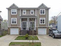 6414 Oak Street  Halifax, NS B3L 1H3