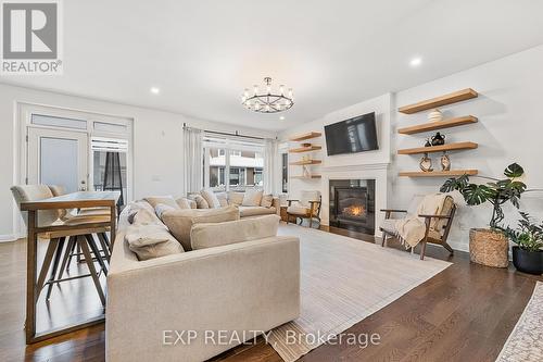 204 Avro Circle, Ottawa, ON - Indoor Photo Showing Living Room With Fireplace