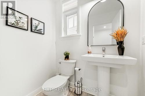 204 Avro Circle, Ottawa, ON - Indoor Photo Showing Bathroom