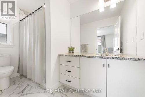 204 Avro Circle, Ottawa, ON - Indoor Photo Showing Bathroom