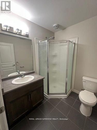 5 Oxfordshire Lane, Kitchener, ON - Indoor Photo Showing Bathroom