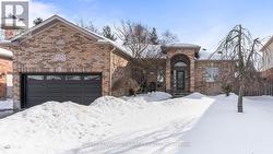 954 CRESTVIEW CRESCENT  London, ON N6K 4W2