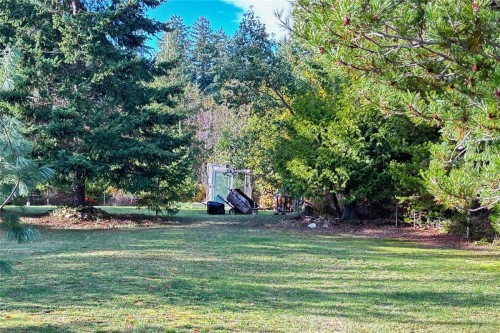 2450/2440 Whistler Rd West, Qualicum Beach, BC 