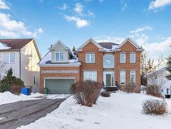 12 Walnut  Hall  Dartmouth, NS B2Y 3S6