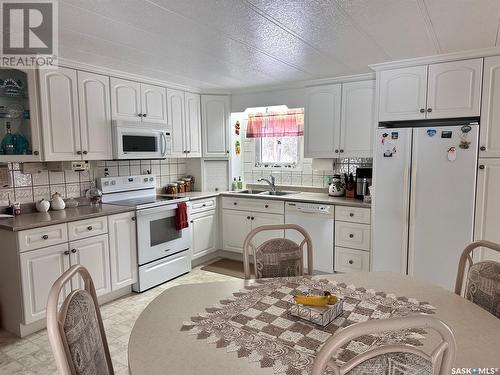 Millikin Acreage, Big River Rm No. 555, SK - Indoor Photo Showing Kitchen With Double Sink