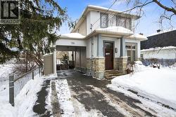 126 WESLEY AVENUE S  Ottawa, ON K1Z 6Z8