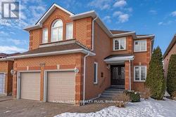 1429 WILLOWVALE GARDENS  Mississauga, ON L5V 1T5