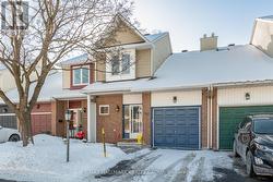 292 PICKFORD DRIVE  Ottawa, ON K2L 3T5