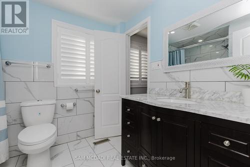 3328 Chokecherry Crescent, Mississauga, ON - Indoor Photo Showing Bathroom