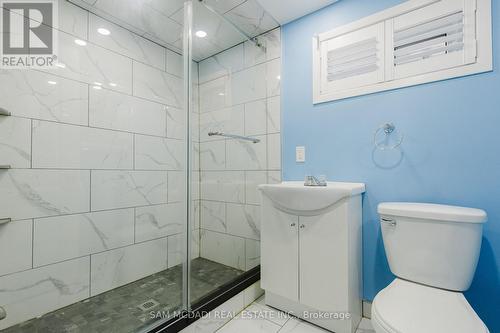 3328 Chokecherry Crescent, Mississauga, ON - Indoor Photo Showing Bathroom