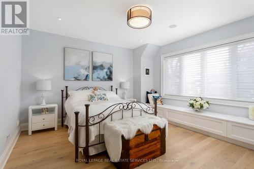 212 Pine Cove Road, Burlington, ON - Indoor Photo Showing Bedroom