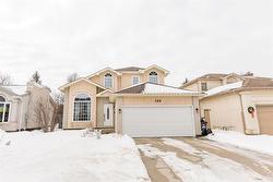 188 Barlow Crescent  Winnipeg, MB R2N 3W2