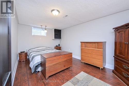 1238 Claredale Road, Mississauga, ON - Indoor Photo Showing Bedroom