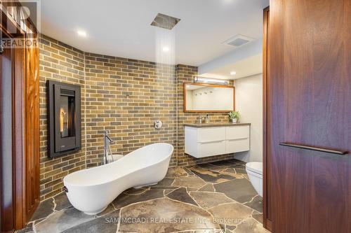 1691 Sunnycove Drive, Mississauga, ON - Indoor Photo Showing Bathroom