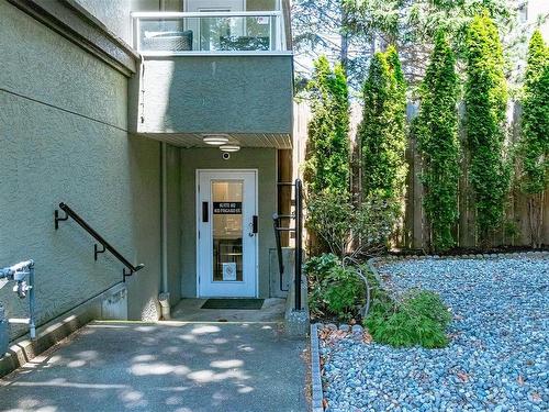 102 & 103-832 Fisgard St, Victoria, BC 