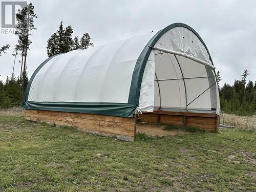 5793 Little Fort 24 Highway, 100 Mile House, BC - Outdoor