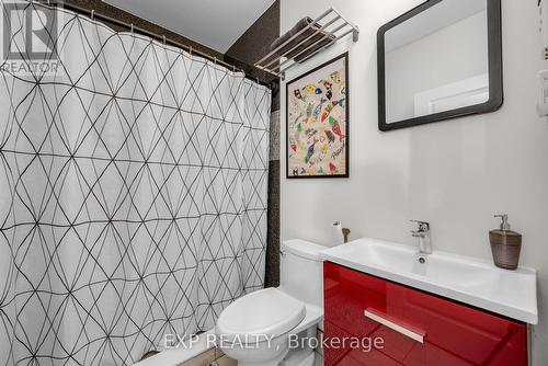 303 Lanark Avenue, Ottawa, ON - Indoor Photo Showing Bathroom