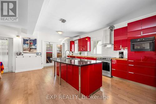 303 Lanark Avenue, Ottawa, ON - Indoor Photo Showing Kitchen