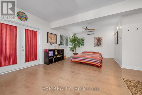 303 Lanark Avenue, Ottawa, ON - Indoor Photo Showing Bedroom