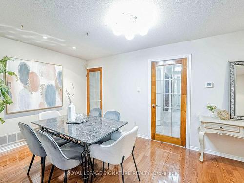 554 Galaxy Crt, Mississauga, ON - Indoor Photo Showing Dining Room