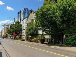 102 & 103-832 Fisgard St  Victoria, BC V8W 1S1