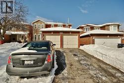 3163 DOVETAIL MEWS  Mississauga, ON L5L 5K6