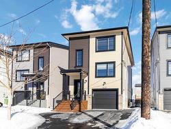 45 Travertine Court  Halifax, NS B3P 0J5