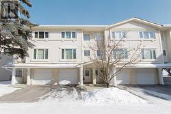 716 Queenston Terrace SE  Calgary, AB T2J 6H6