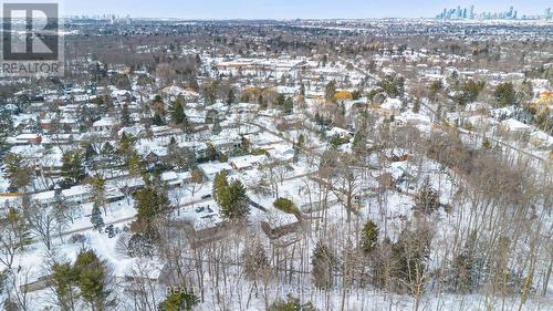 1135 Greenoaks Drive, Mississauga, ON - Outdoor With View