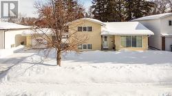 602 R AVENUE N  Saskatoon, SK S7L 2Z2