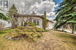 5420 Dalrymple Crescent NW  Calgary, AB T3A 1R3