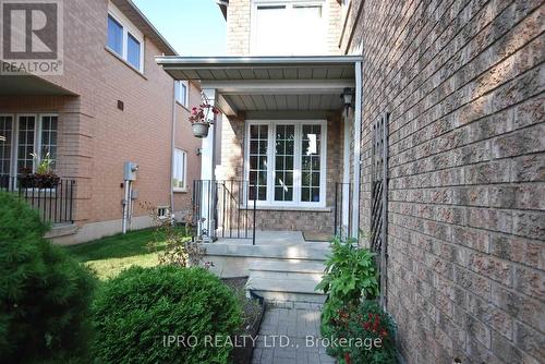 5441 Palmerston Crescent, Mississauga, ON - Outdoor