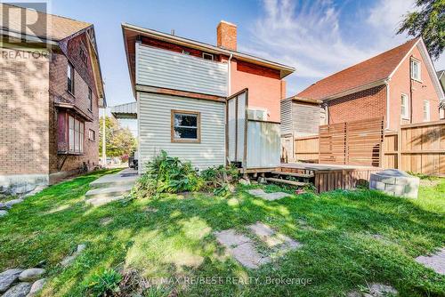 285 Courtland Avenue E, Kitchener, ON - Outdoor With Deck Patio Veranda With Exterior