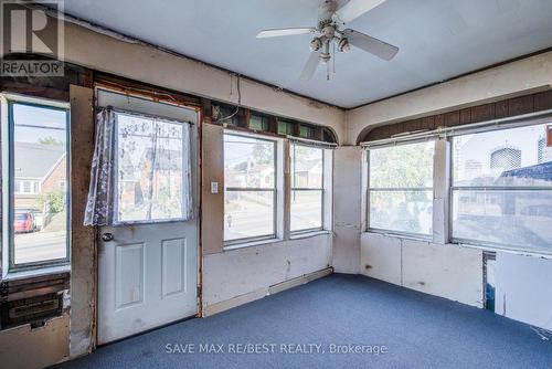 285 Courtland Avenue E, Kitchener, ON - Indoor Photo Showing Other Room