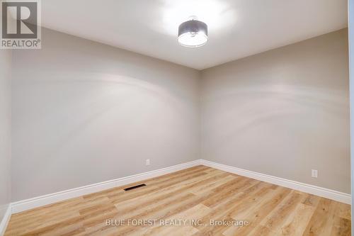 574 Oakridge Drive, London, ON - Indoor Photo Showing Other Room