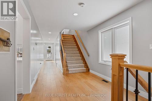 574 Oakridge Drive, London, ON - Indoor Photo Showing Other Room