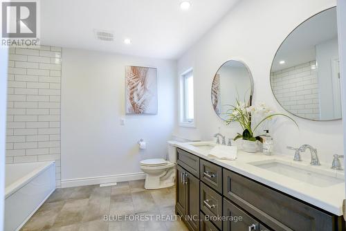 574 Oakridge Drive, London, ON - Indoor Photo Showing Bathroom