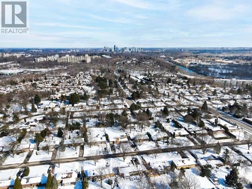 574 Oakridge Drive, London, ON - Outdoor With View