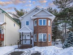 26 James Winfield Lane  Bedford South, NS N4A 4C3