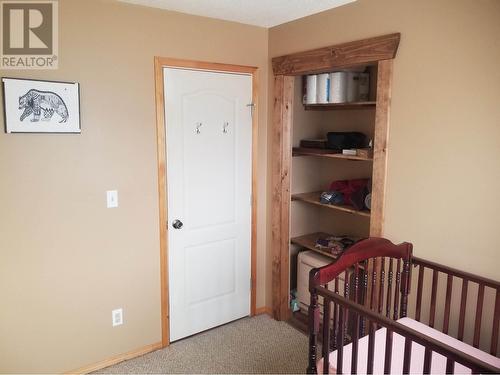806 4Th Avenue, Mcbride, BC - Indoor
