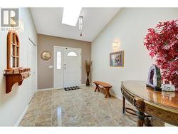 Large Foyer - 