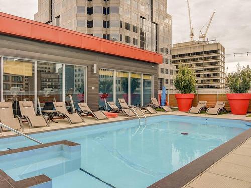 Piscine - 702-1200 Rue St-Alexandre, Montréal (Ville-Marie), QC - Outdoor With In Ground Pool