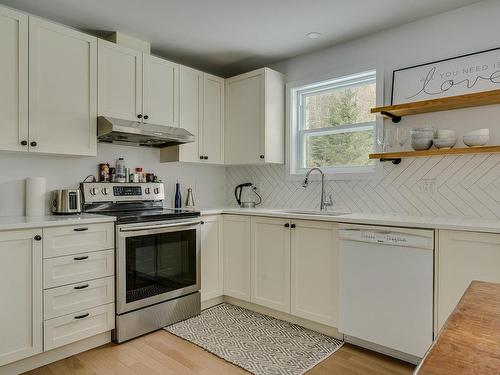 Kitchen - 31 Ch. Bélisle, Morin-Heights, QC - Indoor Photo Showing Kitchen