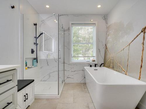 Bathroom - 31 Ch. Bélisle, Morin-Heights, QC - Indoor Photo Showing Bathroom